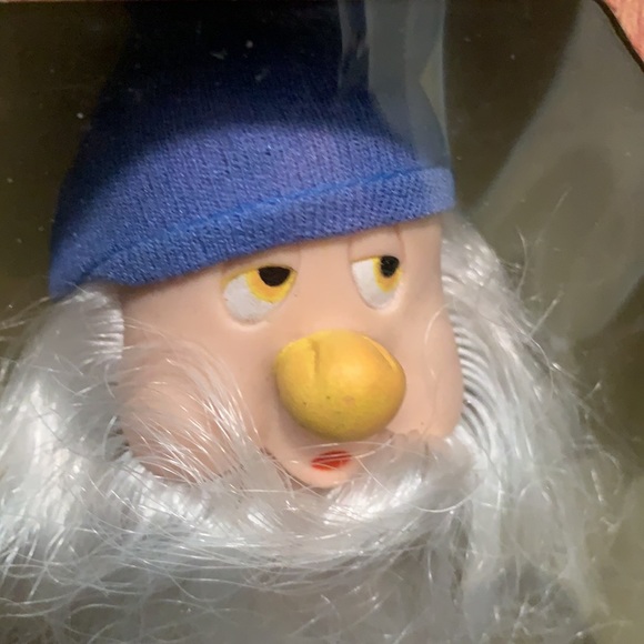 Disney’s Snow White & The Seven Dwarfs Dolls - Picture 10 of 10